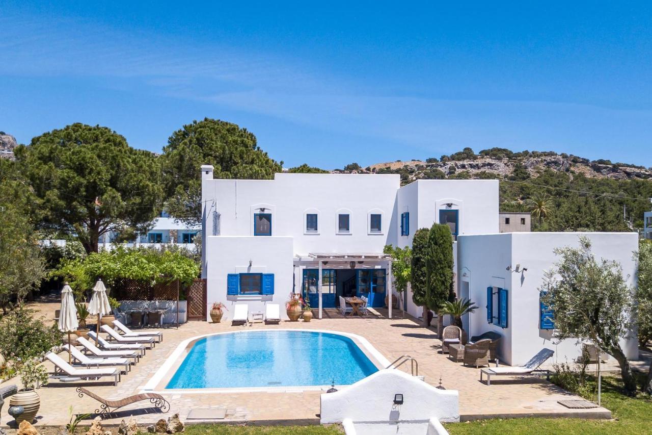 Villa Blue Sapphire Pefki  ภายนอก รูปภาพ