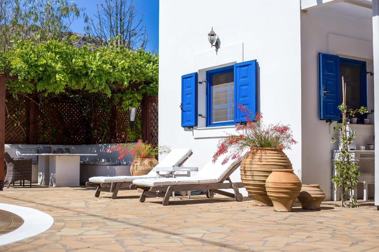 Villa Blue Sapphire Pefki  ภายนอก รูปภาพ