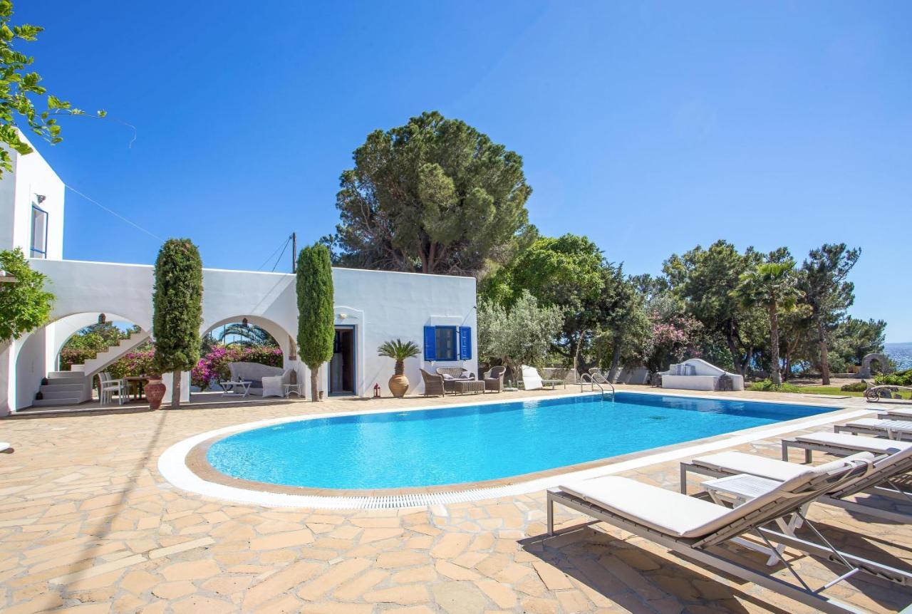 Villa Blue Sapphire Pefki  ภายนอก รูปภาพ