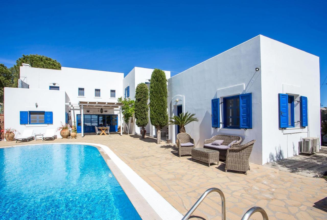 Villa Blue Sapphire Pefki  ภายนอก รูปภาพ