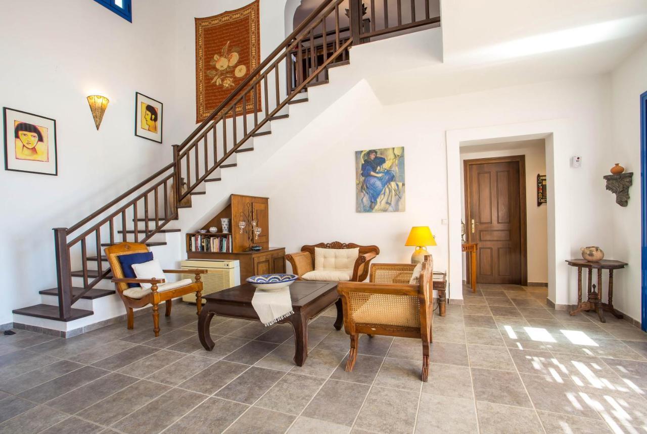 Villa Blue Sapphire Pefki  ภายนอก รูปภาพ