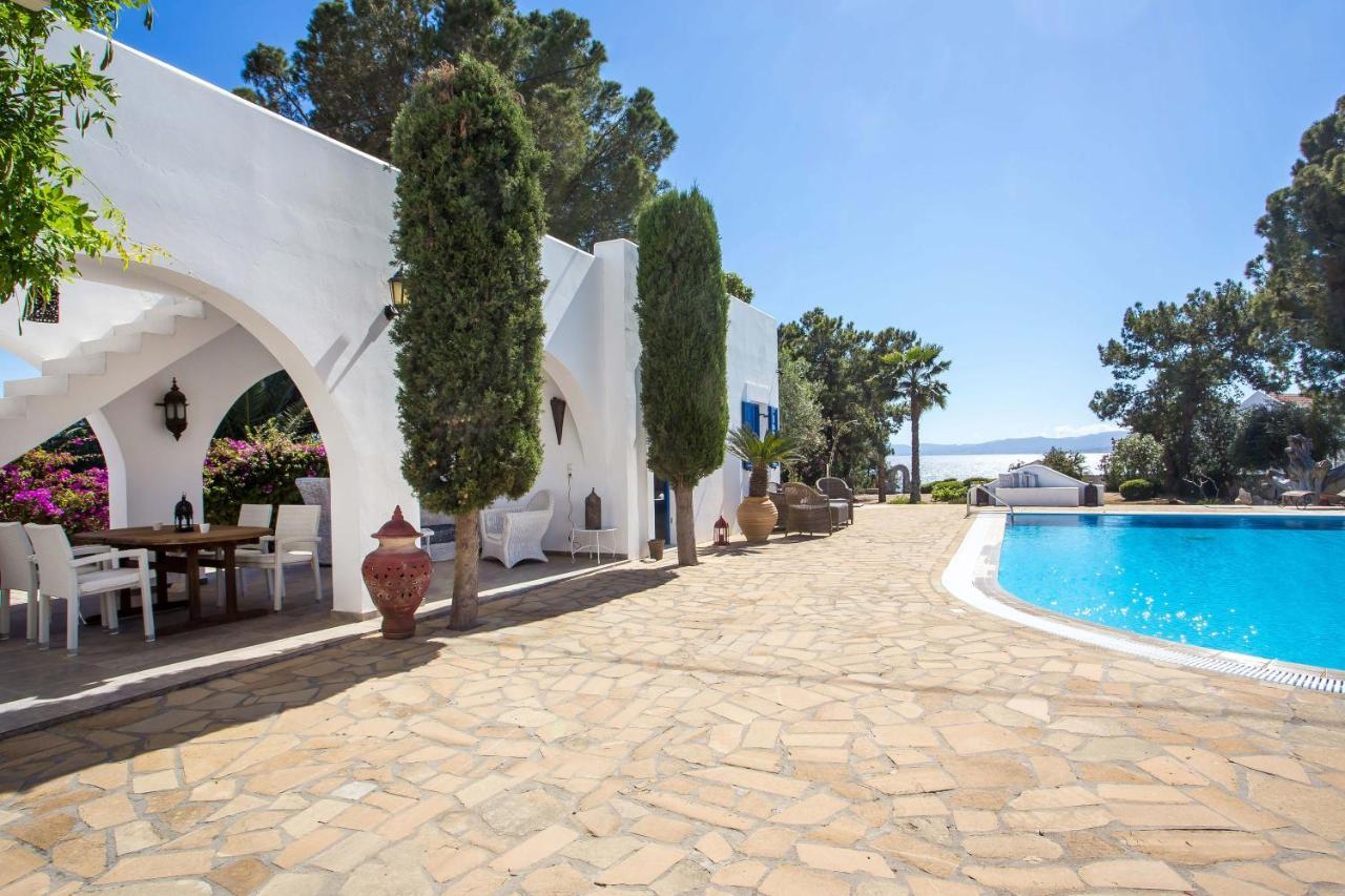 Villa Blue Sapphire Pefki  ภายนอก รูปภาพ