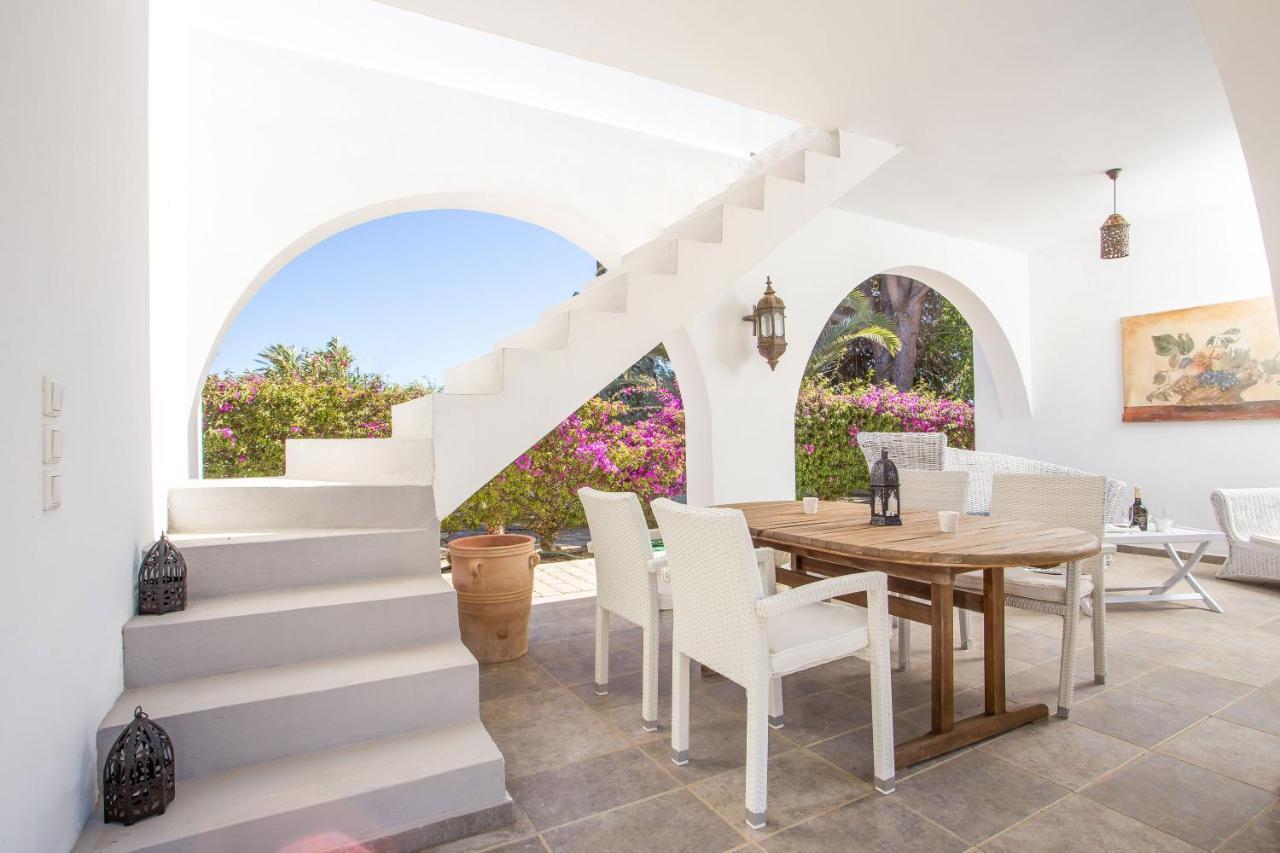 Villa Blue Sapphire Pefki  ภายนอก รูปภาพ