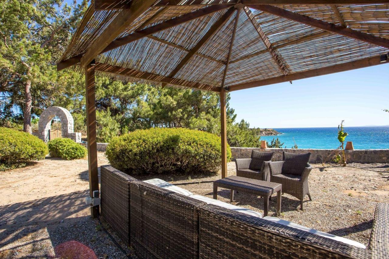 Villa Blue Sapphire Pefki  ภายนอก รูปภาพ
